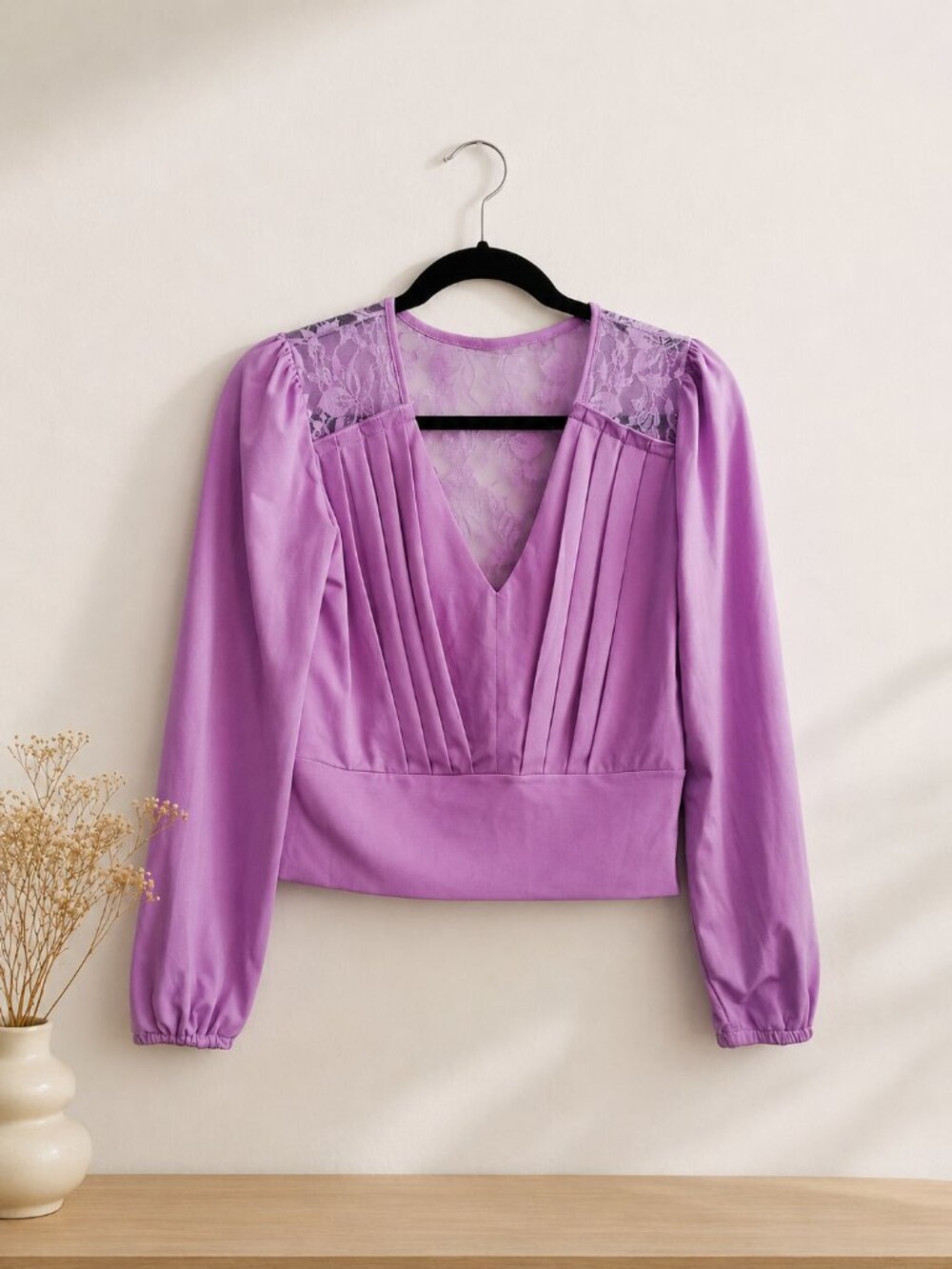 Lilac Lace V-Neck Long Sleeve Blouse | Size Small